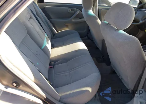 2001 Toyota Camry Le from USA, damaged, VIN 4T1BG22K51U042037